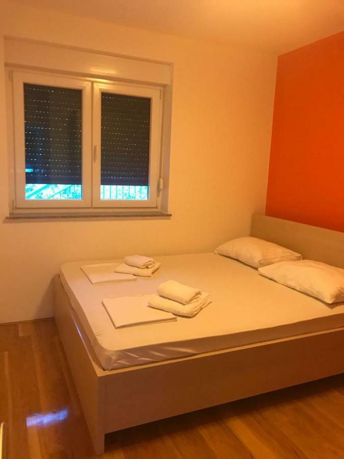 Apartment Nicole Новаля Екстериор снимка